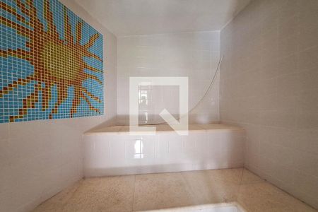 Casa à venda com 300m², 3 quartos e 4 vagas Casa à venda com 300m², 3 quartos e 4 vagasSaúna