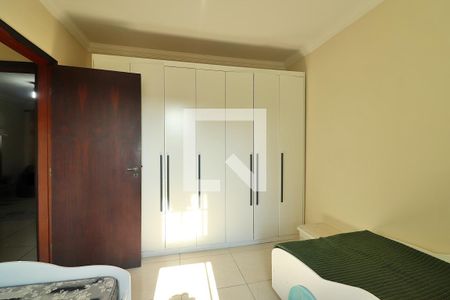 Quarto 2 de casa para alugar com 2 quartos, 240m² em Parque das Nações, Santo André