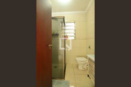 Casa à venda com 240m², 2 quartos e 2 vagasBanheiro Social