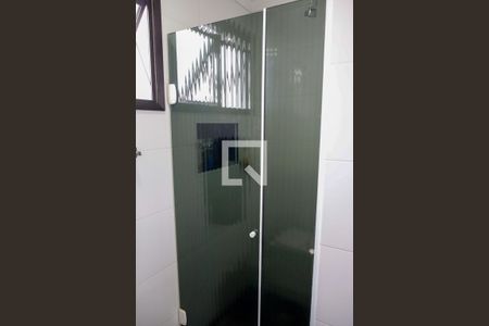 Apartamento à venda com 194m², 4 quartos e 3 vagas Apartamento à venda com 194m², 4 quartos e 3 vagasBanheiro da Suíte 1