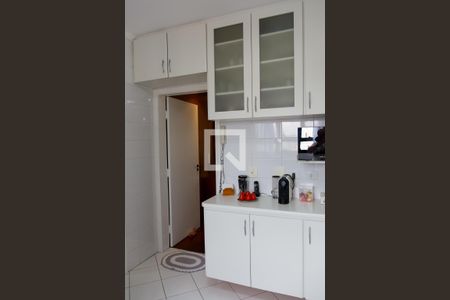 Apartamento à venda com 194m², 4 quartos e 3 vagas Apartamento à venda com 194m², 4 quartos e 3 vagasCozinha