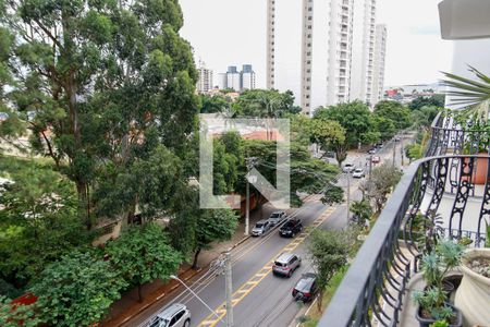 Apartamento à venda com 194m², 4 quartos e 3 vagas Apartamento à venda com 194m², 4 quartos e 3 vagasVista da Sacada