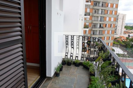 Apartamento à venda com 194m², 4 quartos e 3 vagas Apartamento à venda com 194m², 4 quartos e 3 vagasQuarto 3 - Suíte