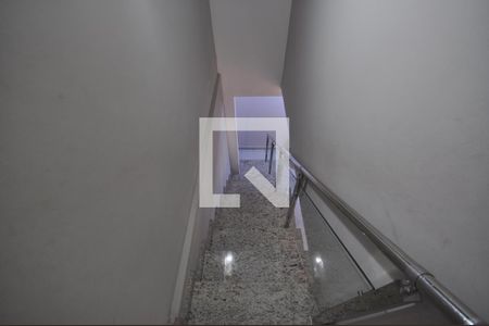 Casa à venda com 120m², 3 quartos e 1 vagaEscada