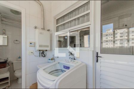 Apartamento à venda com 246m², 3 quartos e 2 vagas Apartamento à venda com 246m², 3 quartos e 2 vagasÁrea de Serviço