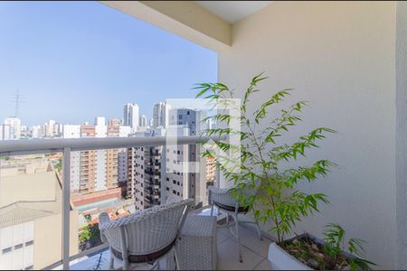 Apartamento à venda com 246m², 3 quartos e 2 vagas Apartamento à venda com 246m², 3 quartos e 2 vagasVaranda