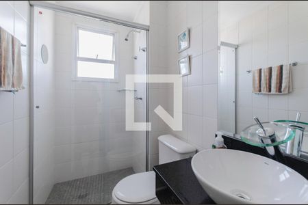 Apartamento à venda com 246m², 3 quartos e 2 vagas Apartamento à venda com 246m², 3 quartos e 2 vagasBanheiro 1