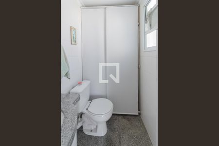 Apartamento à venda com 246m², 3 quartos e 2 vagas Apartamento à venda com 246m², 3 quartos e 2 vagasBanheiro da Suíte