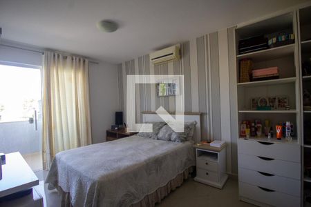 Casa de condomínio para alugar com 250m², 4 quartos e 2 vagas Casa de condomínio para alugar com 250m², 4 quartos e 2 vagasSuíte 3