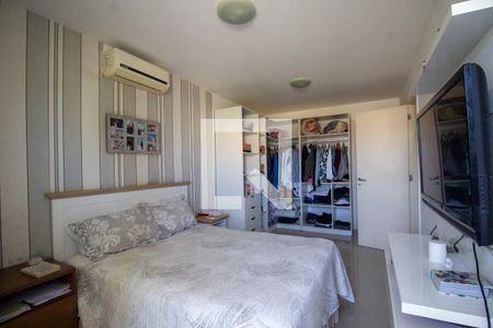 Casa de condomínio para alugar com 250m², 4 quartos e 2 vagas Casa de condomínio para alugar com 250m², 4 quartos e 2 vagasSuíte 3