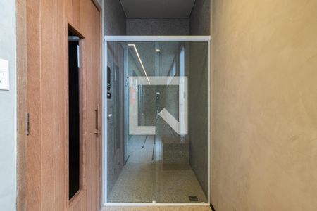 Apartamento à venda com 37m², 1 quarto e 1 vaga Apartamento à venda com 37m², 1 quarto e 1 vagaÁrea comum - Sauna