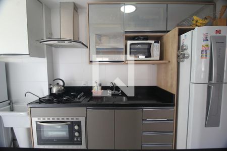 Apartamento à venda com 76m², 2 quartos e 1 vagaCozinha e Área de Serviço