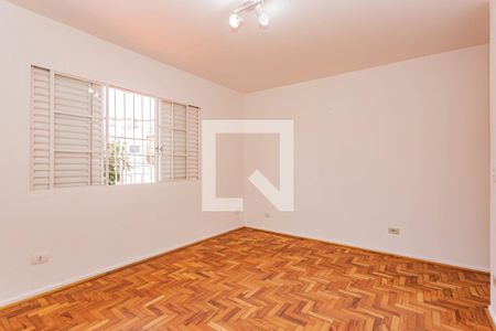 Casa à venda com 390m², 3 quartos e 2 vagasSuíte