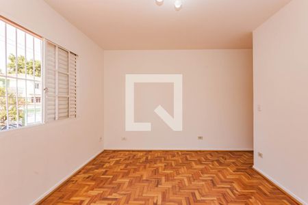 Casa à venda com 390m², 3 quartos e 2 vagasSuíte