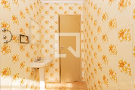 Casa à venda com 390m², 3 quartos e 2 vagasBanheiro Social