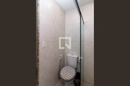 Apartamento para alugar com 77m², 2 quartos e 2 vagasBanheiro