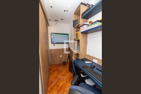 Apartamento para alugar com 77m², 2 quartos e 2 vagasQuarto 3 - Escritório