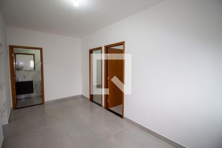 Sala de casa para alugar com 2 quartos, 57m² em Jardim Santo Elias (são Miguel), São Paulo