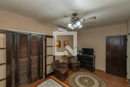 Casa à venda com 278m², 4 quartos e 4 vagas Casa à venda com 278m², 4 quartos e 4 vagasSuite