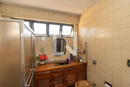 Casa à venda com 278m², 4 quartos e 4 vagas Casa à venda com 278m², 4 quartos e 4 vagasBanheiro da Suíte