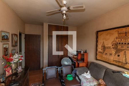 Casa à venda com 278m², 4 quartos e 4 vagas Casa à venda com 278m², 4 quartos e 4 vagasSala de TV