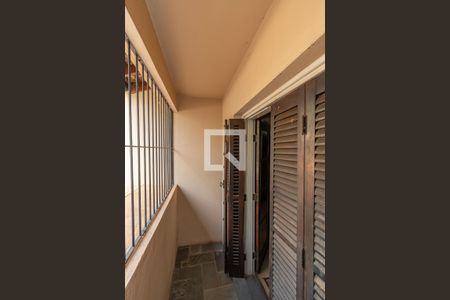 Casa à venda com 278m², 4 quartos e 4 vagas Casa à venda com 278m², 4 quartos e 4 vagasVaranda Quarto 1