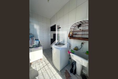 Casa à venda com 130m², 4 quartos e 3 vagas Casa à venda com 130m², 4 quartos e 3 vagasÁrea de Serviço