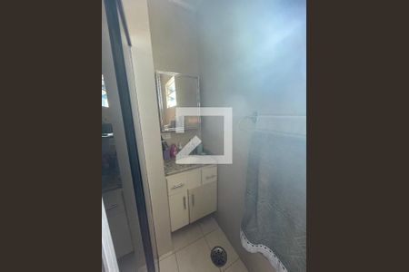 Casa à venda com 130m², 4 quartos e 3 vagas Casa à venda com 130m², 4 quartos e 3 vagasBanheiro da Suíte 1