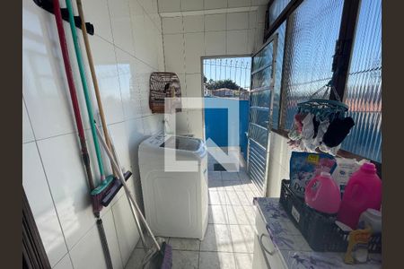 Casa à venda com 130m², 4 quartos e 3 vagas Casa à venda com 130m², 4 quartos e 3 vagasÁrea de Serviço