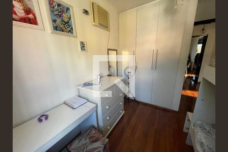 Casa à venda com 130m², 4 quartos e 3 vagas Casa à venda com 130m², 4 quartos e 3 vagasQuarto 2