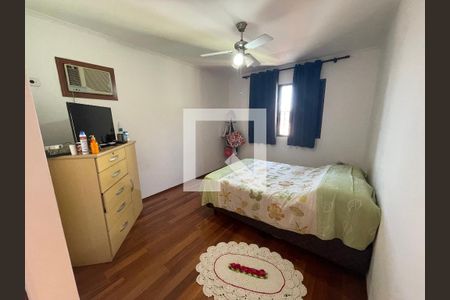 Casa à venda com 130m², 4 quartos e 3 vagas Casa à venda com 130m², 4 quartos e 3 vagasSuíte