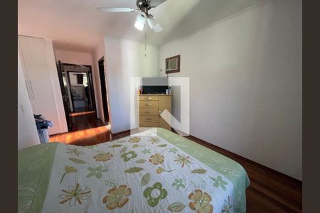 Casa à venda com 130m², 4 quartos e 3 vagas Casa à venda com 130m², 4 quartos e 3 vagasSuíte