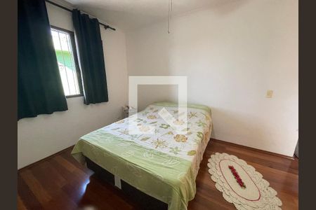 Casa à venda com 130m², 4 quartos e 3 vagas Casa à venda com 130m², 4 quartos e 3 vagasSuíte