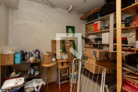 Casa de condomínio à venda com 249m², 3 quartos e 4 vagas Casa de condomínio à venda com 249m², 3 quartos e 4 vagasQuarto de Serviço 1
