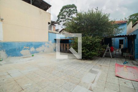 Casa à venda com 320m², 2 quartos e 2 vagasQuintal