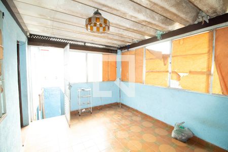 Casa à venda com 320m², 2 quartos e 2 vagasVaranda