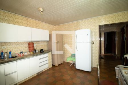 Casa à venda com 320m², 2 quartos e 2 vagasCozinha