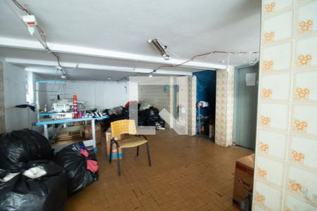 Casa à venda com 320m², 2 quartos e 2 vagasSalão