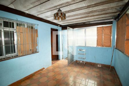 Casa à venda com 320m², 2 quartos e 2 vagasVaranda