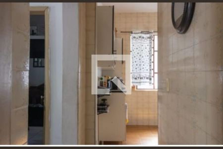 Casa de condomínio à venda com 152m², 3 quartos e 2 vagasPrimeiro andar - Corredor Cozinha