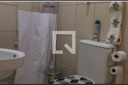 Casa de condomínio à venda com 152m², 3 quartos e 2 vagasPrimeiro andar - Banheiro Social