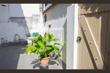 Casa de condomínio à venda com 152m², 3 quartos e 2 vagasPrimeiro andar - Varanda