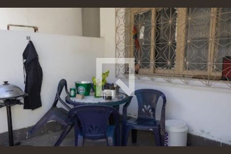 Casa de condomínio à venda com 152m², 3 quartos e 2 vagasPrimeiro andar - Varanda