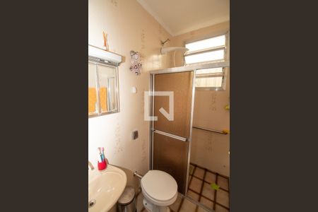 Casa à venda com 110m², 2 quartos e 2 vagasBanheiro Social