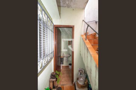 Casa à venda com 110m², 2 quartos e 2 vagasBanheiro Externo