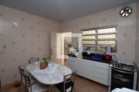 Casa à venda com 110m², 2 quartos e 2 vagasCozinha