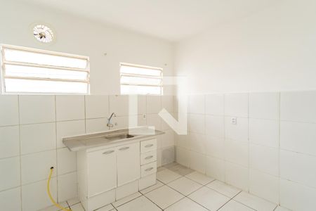 Cozinha de casa para alugar com 1 quarto, 51m² em Vila Carrao, São Paulo