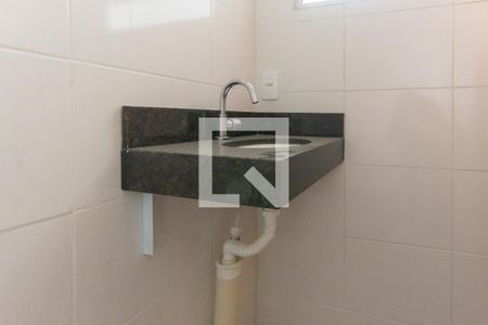 Apartamento à venda com 54m², 2 quartos e 2 vagas Apartamento à venda com 54m², 2 quartos e 2 vagasBanheiro da Suíte