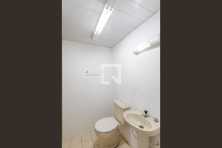 Apartamento à venda com 61m², 2 quartos e 1 vaga Apartamento à venda com 61m², 2 quartos e 1 vagaBanheiro