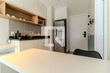 Sala e Cozinha de kitnet/studio à venda com 1 quarto, 28m² em República, São Paulo